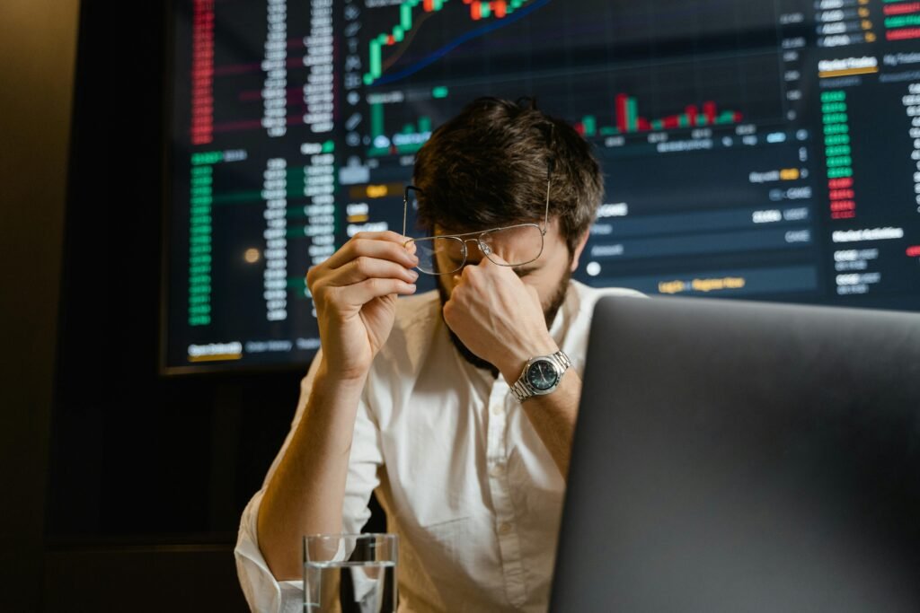 Hombre cansado trading